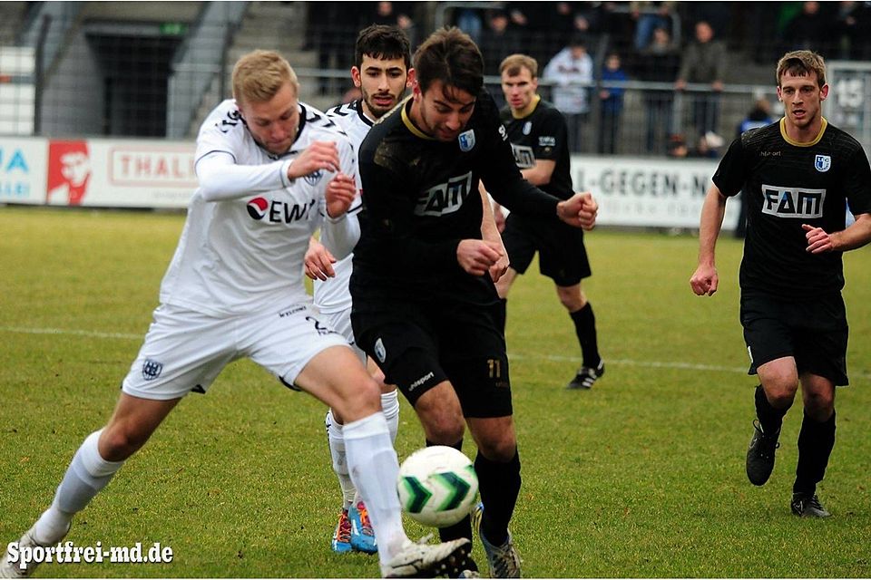 Magdeburg (in schwarz) setzte sich am letzten Spieltag auch in Babelsberg durch   F: Olaf Sankat