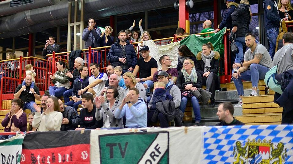 Letztmals im Jahr 2020 fand der vom TV Stockdorf veranstaltete Stüberl-Cup vor zahlreichen Fans in Gauting statt. A-F: ww