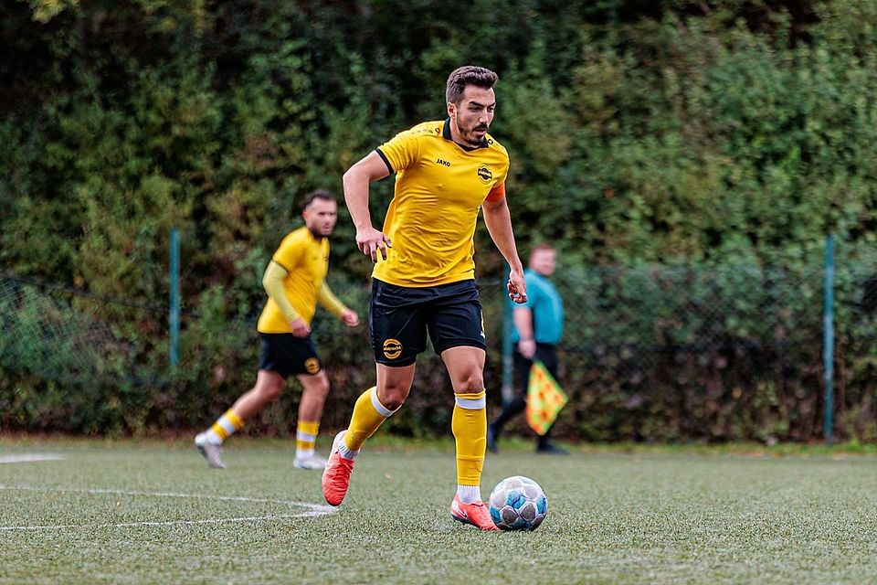 Eintracht Hohkeppel landete einen überzeugenden Sieg an der Westkampfbahn. Eintracht Hohkeppel landete einen überzeugenden Sieg an der Westkampfbahn.