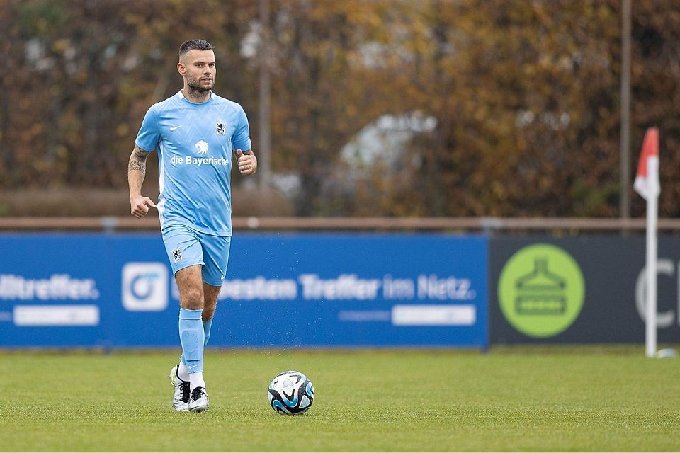 Er hängt noch eine Saison dran und verlängert beim TSV 1860 II. Alex Benede bei einem der zwölf Spielen ohne Gegentor seiner Löwen.