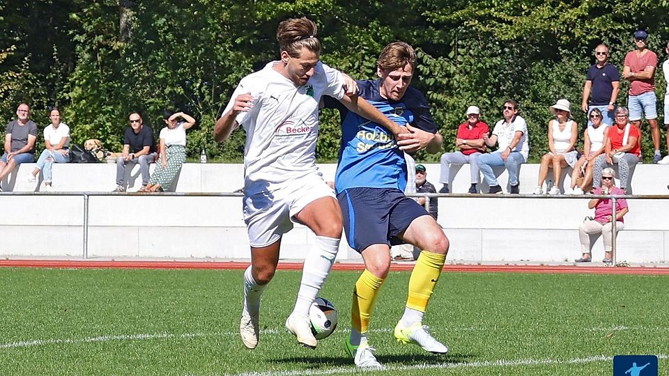 Laurence Paling (l.) steuerte am Samstag gegen Pforzheim den entscheidenden Treffer zum Zuze-Heimsieg bei.