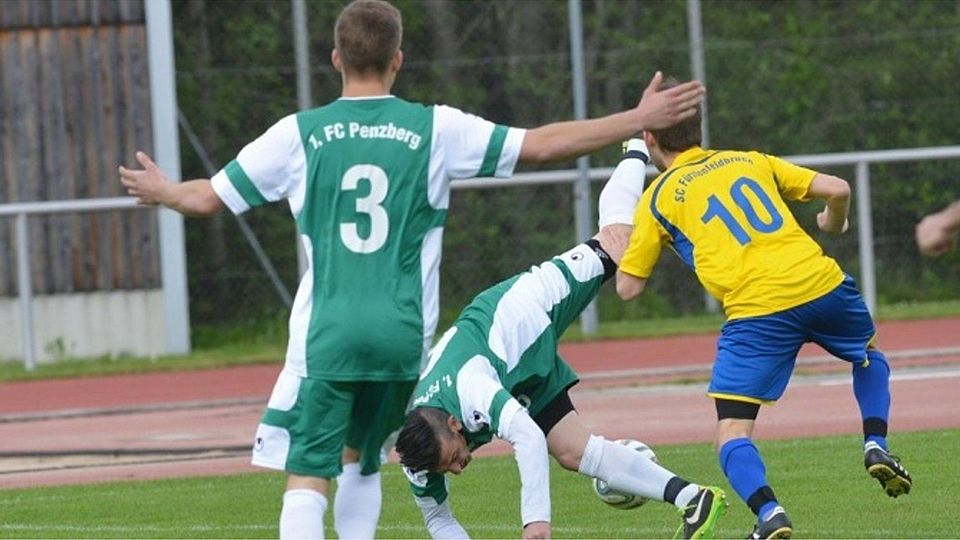 Penzberg ist raus: Im Toto-Pokal unterliegt der Bezirksligist dem TSV Murnau mit 1:2 (Foto: Dieter Metzler)