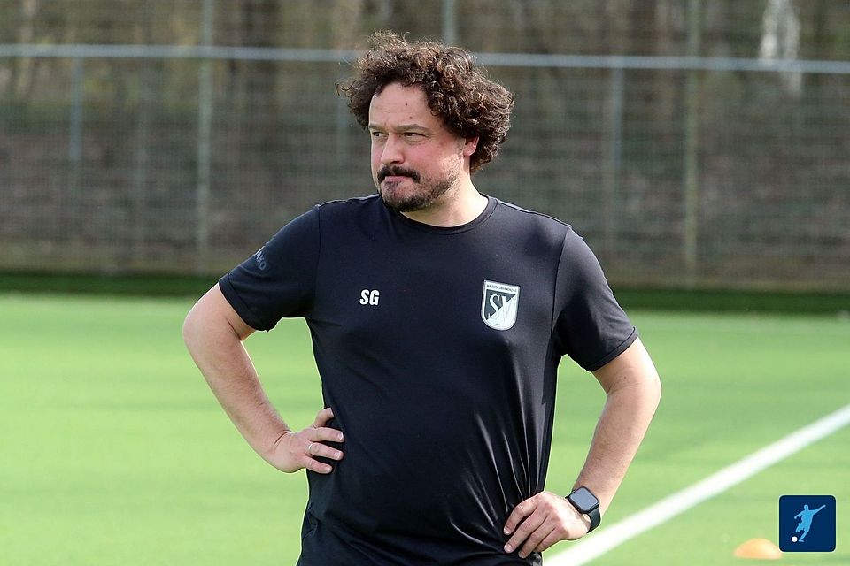 Für Stefan Gutsmiedl sind es die letzten Spiele an der Seitenlinie seines SV Waldeck.