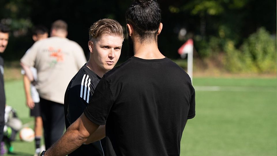 Dustin Tesch (li.) wird zusammen mit Kevin Großkreutz das Team von Marco Reus coachen.