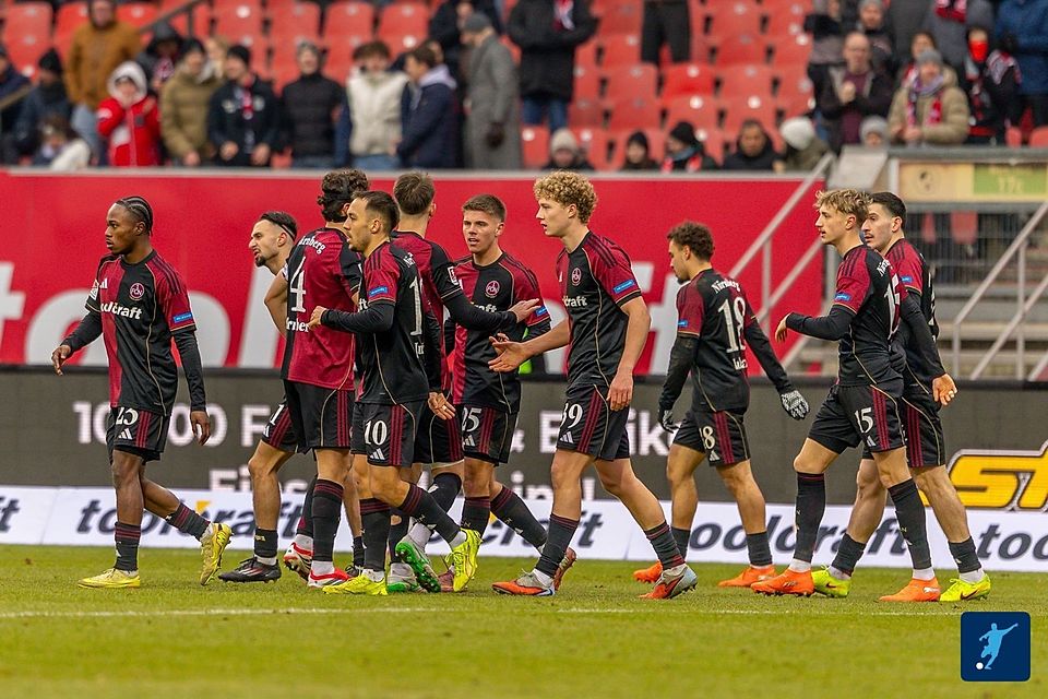 Club-Jubel nach dem Lucky-Punch in der Nachspielzeit.