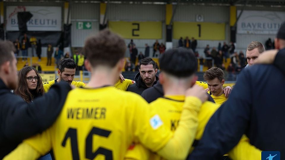 Eine schwierige Saison ist es für die SpVgg Bayreuth um Geschäftsführerin Dr. Nicole Kalemba (links im Bild).