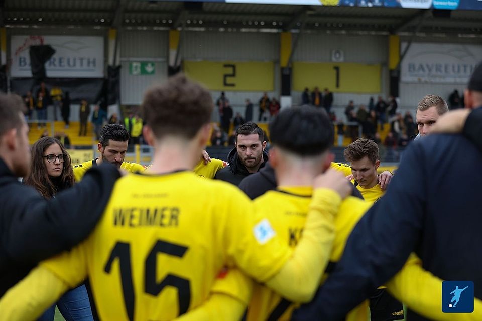 Eine schwierige Saison ist es für die SpVgg Bayreuth um Geschäftsführerin Dr. Nicole Kalemba (links im Bild).