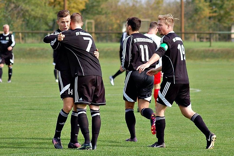 Mario Bohmeyer (links) hat den Zörbiger FC als neues Ziel im Blick.