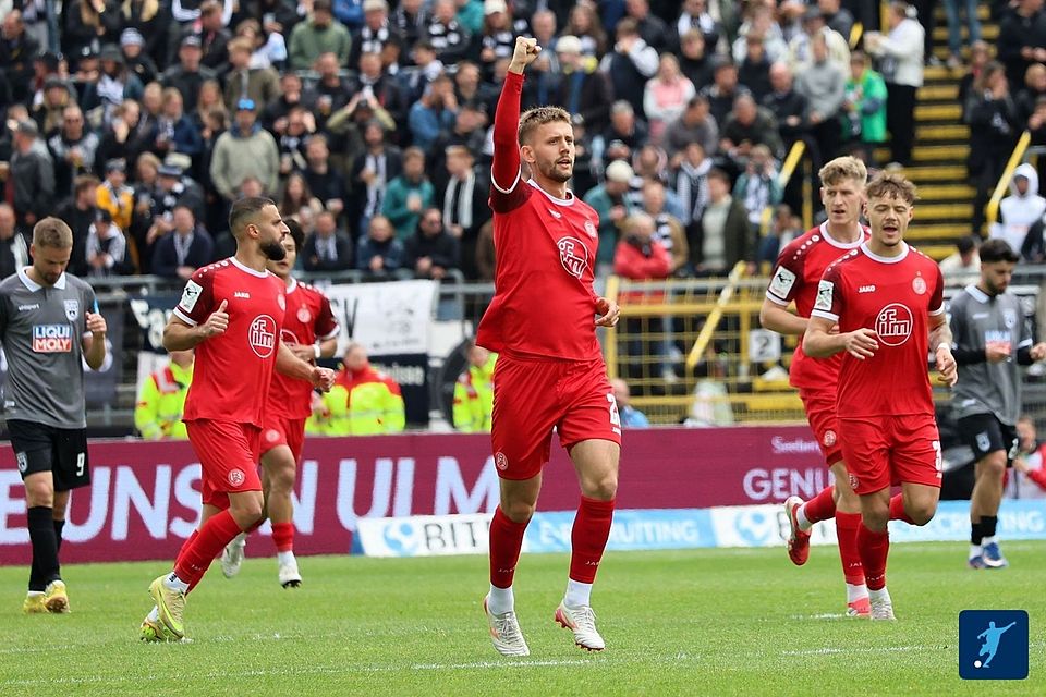 Rot-Weiss Essen trifft in der Relegation auf Greuther Fürth. Rot-Weiss Essen trifft in der Relegation auf Greuther Fürth.