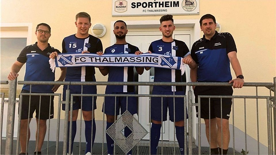 Die Neuen: Abteilungsleiter Oliver Brunnberg, Alexander Lang, Yasin Demir, Jonas Wich und Trainer Matthias Eisenschenk (v. l.)  Foto: Schmautz