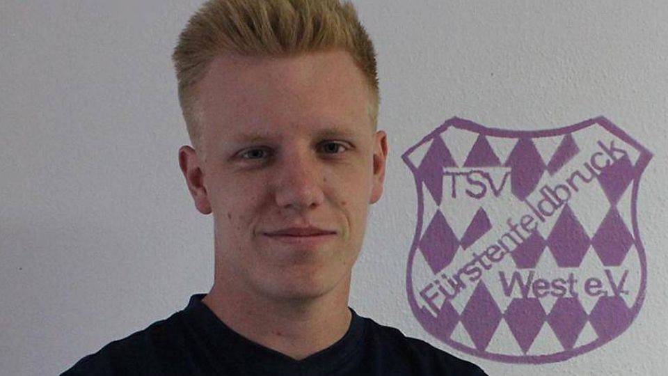 Dennis Siebach ist nicht nur Spieler beim abstiegsbedrohten TSV West, sondern auch Leiter der Fußball-Abteilung.