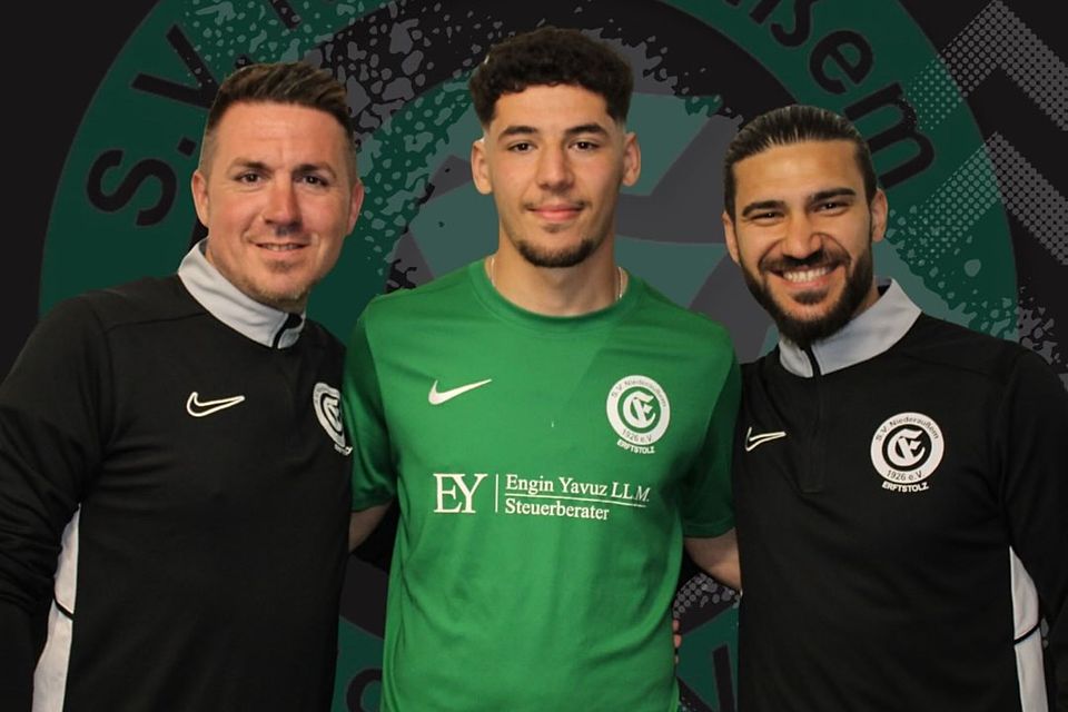 Kommt vom TuS BW Königsdorf: Gabriel Arfaoui (mitte)