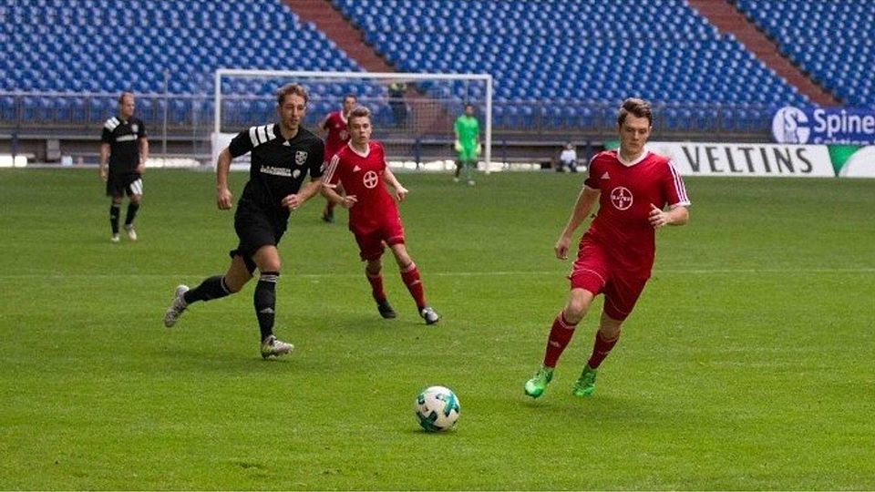 F: Sebastian Pototzki