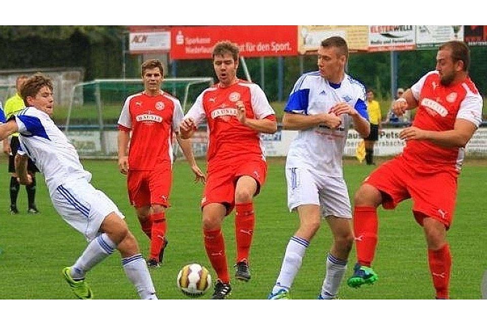 Torreich ging es in der Partie zwischen dem Senftenberger FC und der Spielvereinigung Finsterwalde zu. Die Gäste siegten mit 6:3. F: Michael Simon