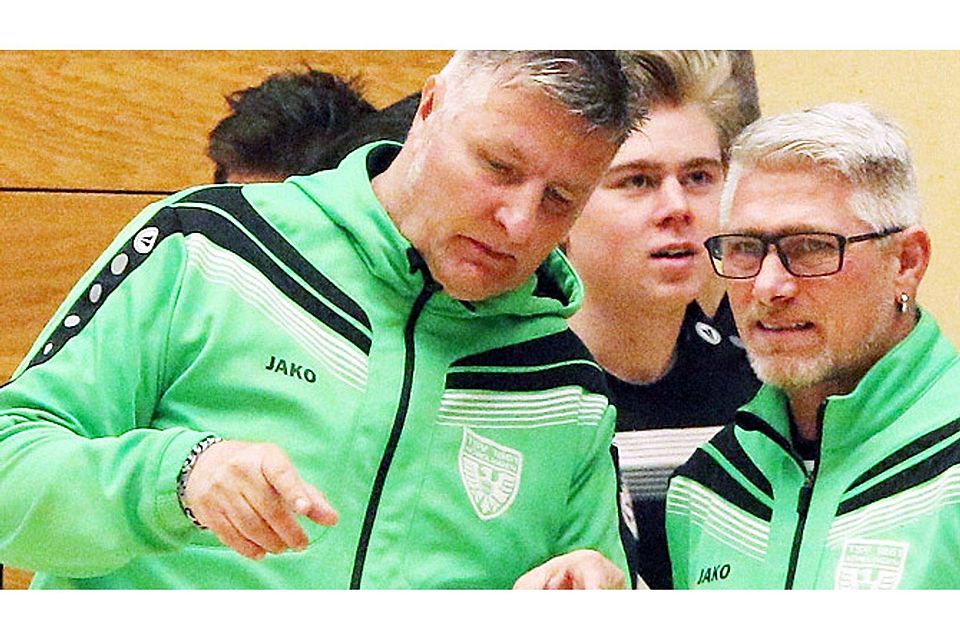 Noch coacht Mario Brettnscheider (links) zusammen mit Wolfgang Meyer den Nördlinger Nachwuchs, kommende Saison wird der ins Männerlager zurückkehren und den SV Holzkirchen übernehmen.   F.: Klaus Jais