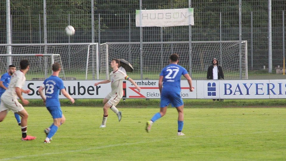 Hier erzielt Konstantin Steinmaßl sein Traumtor.