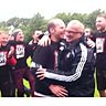 Die Freude bei Spielertrainer Andreas Friesenbichler und Abteilungsleiter Peter Stöger (re.) war nach der Meisterschaft groß Foto: TSV