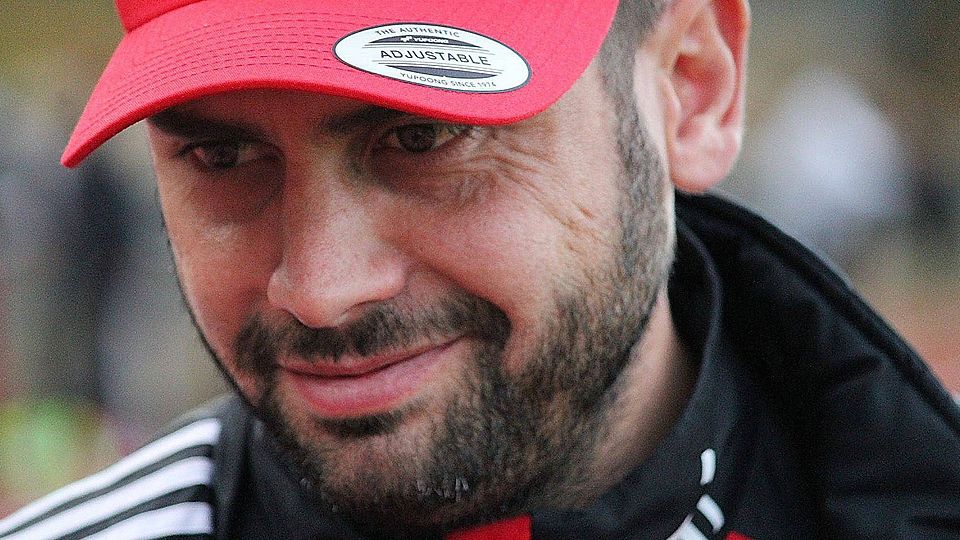 Christian Groitl hängt ein weiteres Jahr als Trainer des 1. FC Miltach dran.