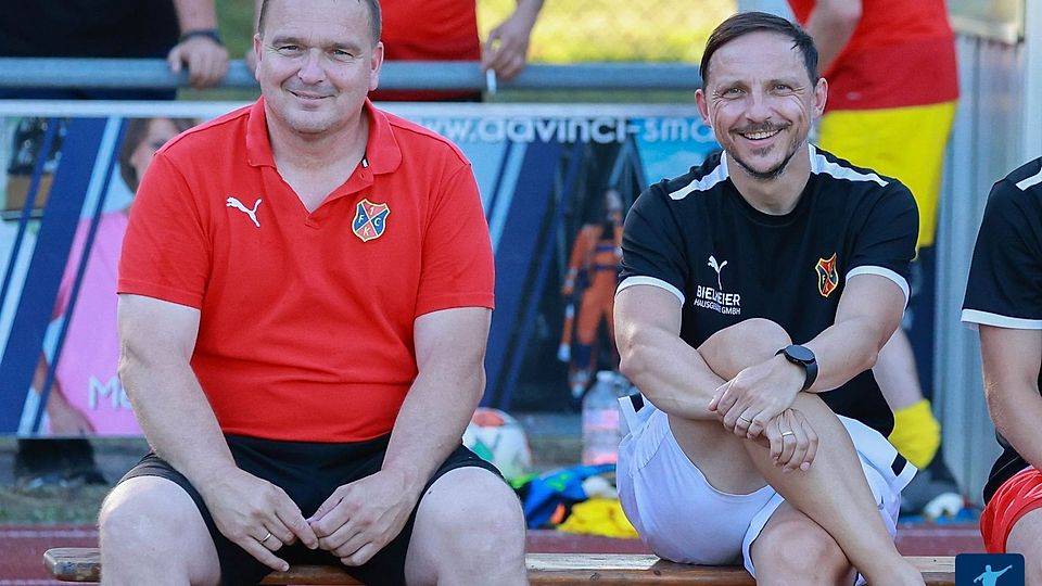 Marco Dellnitz (re.) wird seine Zelte beim 1. FC Kötzting nach eineinhalb Jahren wieder abbrechen 