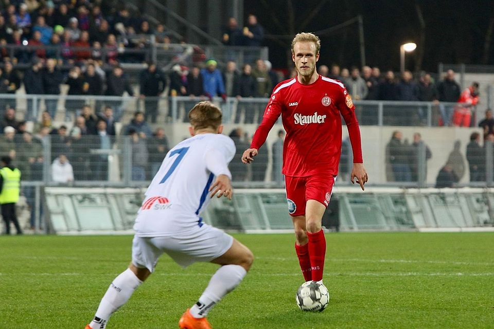 Rot-Weiss Essen trägt sein Heimspiel im Halbfinale des Niederrheinpokals daheim aus.