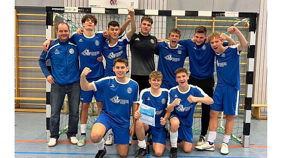 Spielten ein nahezu perfektes Turnier: Die Kirchdorfer Junioren setzten sich gegen die besten Teams aus den Nachbarlandkreisen durch.