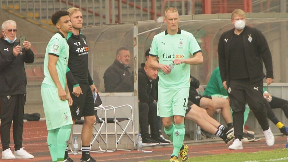 Thomas Kraus (rechts) durfte zum Abschluss noch einmal für Borussia Mönchengladbachs U23 auflaufen.