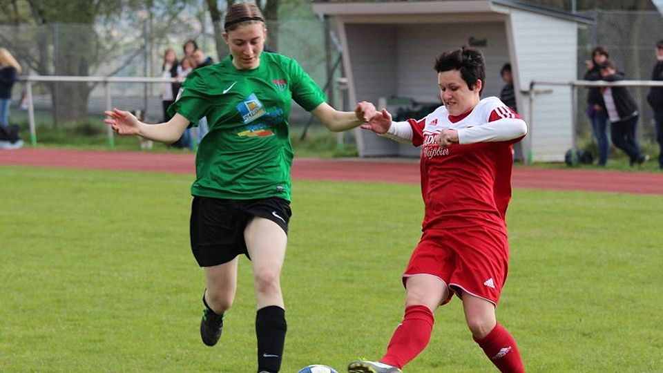 Die Damen des SV Neusorg erkämpfen sich einen knappen 1:0-Erfolg gegen Schweinfurt. F: Stock