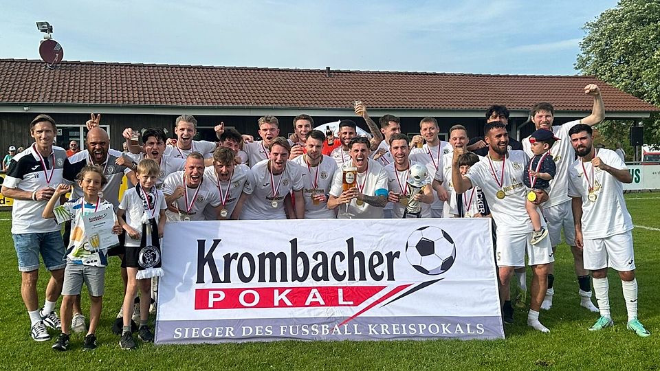 Mit der Rückkehr in die Oberliga wird es für den Delbrücker SC nicht klappen, dafür wurde der Titel im Kreispokal Paderborn verteidigt.