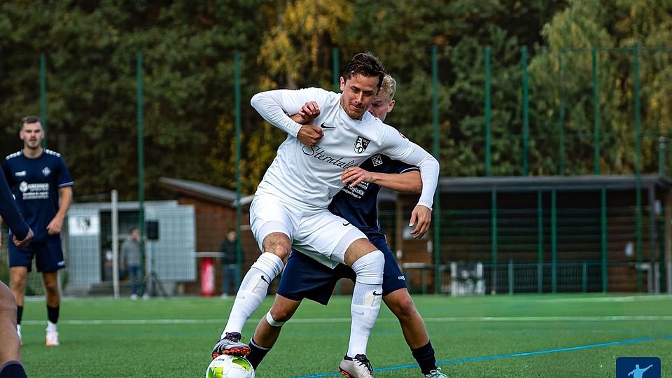 In einem umkämpften Duell kann sich der FC Dorndorf am Ende durchsetzen.