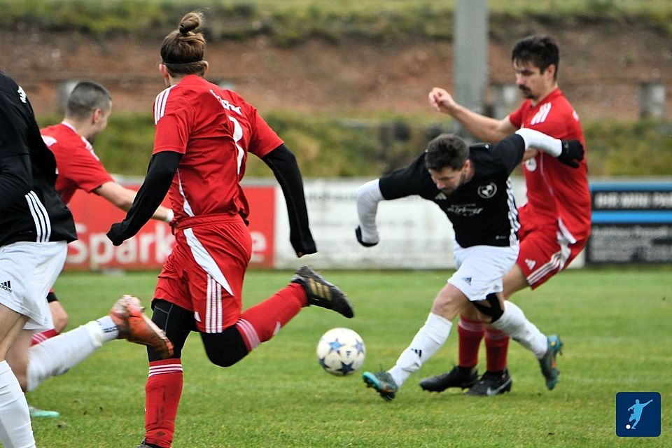 Die Schwarz-Weißen aus Kemnath werden in der Restrückrunde alles in die Waagschale werfen, um als punktbester Tabellendritter der drei Kreisklassen an der Aufstiegsrelegation teilnehmen zu können.