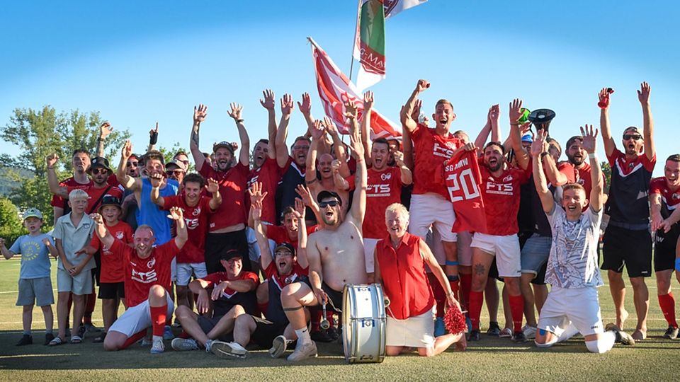 "Das ist einfach unglaublich": Im ersten Jahr der SG feiern die Kicker von Malsburg/Marzell-Wollbach direkt den Aufstieg in die Kreisliga A. | Foto: Gerd Gründl