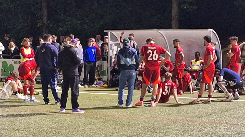 Niedergeschlagenheit machte sich beim FSV Tarforst nach dem 1:3 in Schweich breit.