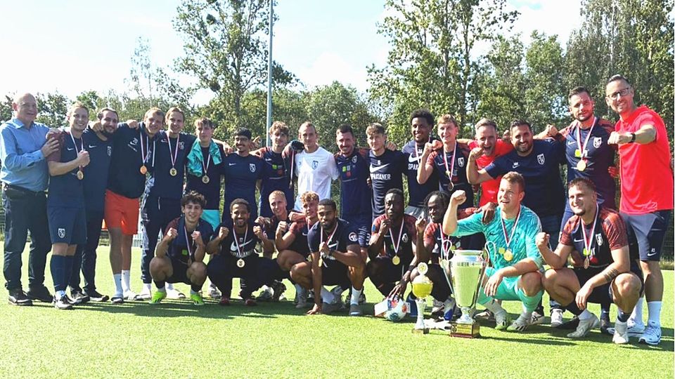 Spaki hat den Pokal