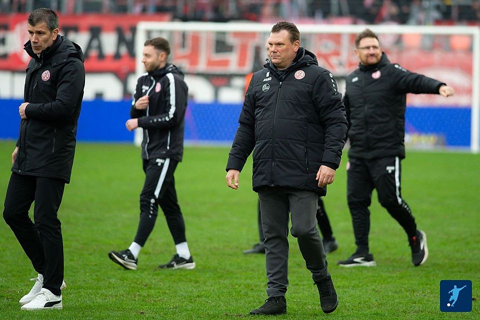 Uwe Koschinat muss für das Derby rotieren