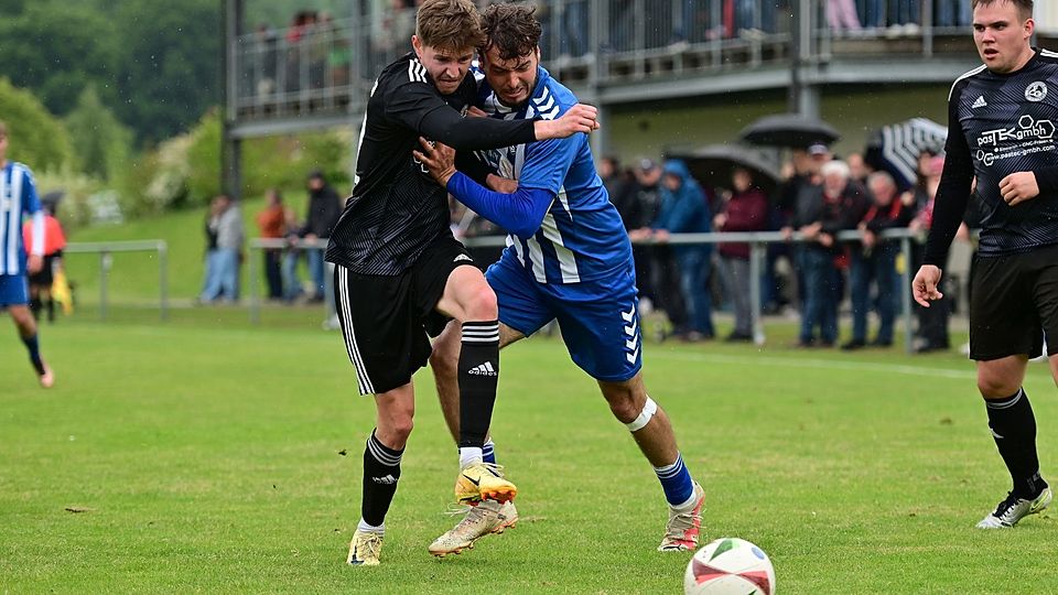 Der TSV Inchenhofen (rechts Manuel Appel) musste beim FC Gerolsbach eine herbe Klatsche hinnehmen.