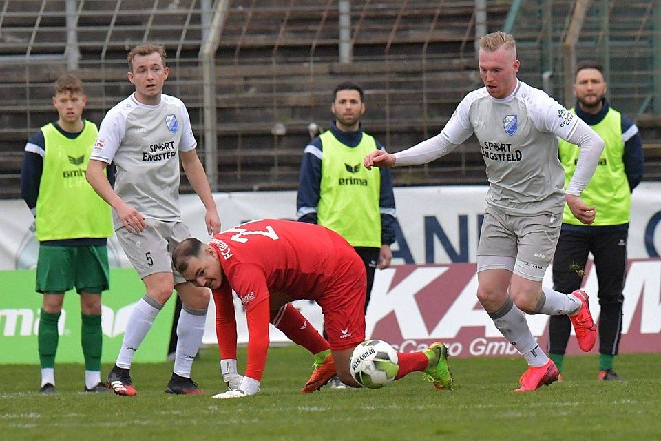Nur hinterherschauen konnte Gütersloh-Torwart Berkay Yilmaz bei Til Baumanns Heber zum 0:1, der den ersten Treffer für den RSV Meinerzhagen seit zwei Spielen bedeutete.