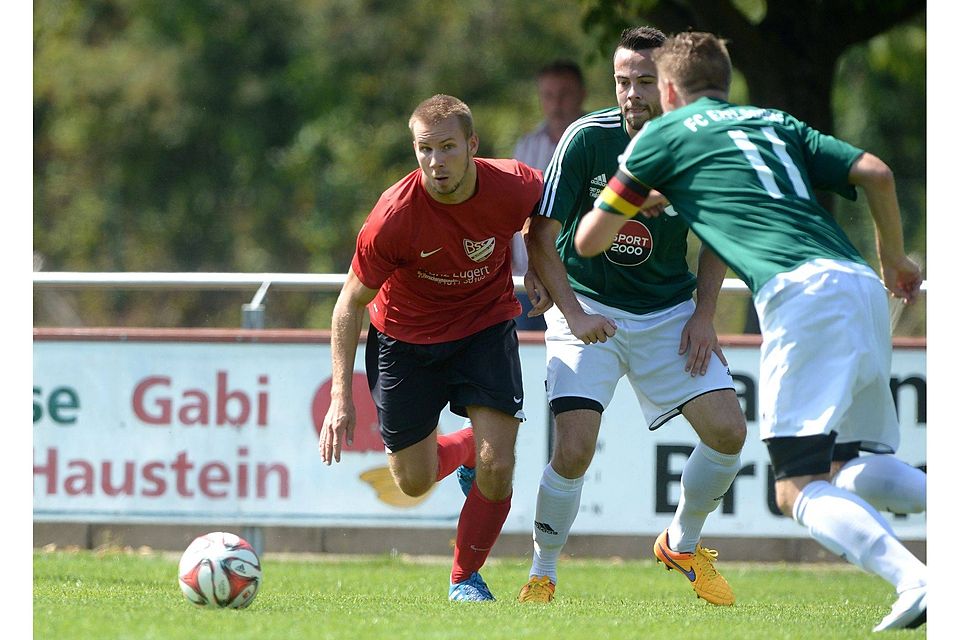 Der FC Ezelsdorf (In Grün/hier gegen Woffenbach II) bestreitet eines der Spitzenspiele des Wochenendes. Foto: Berny Meyer