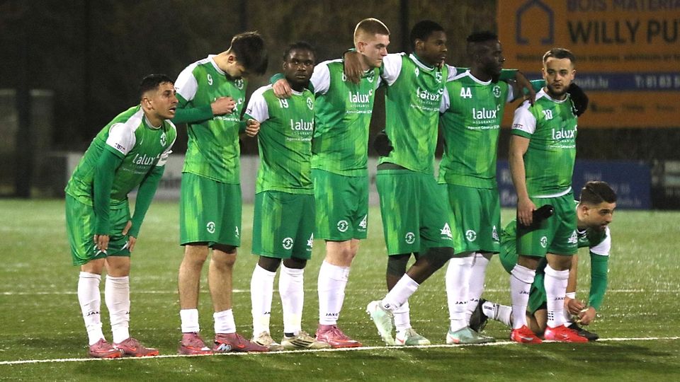 Harlingen ackerte sich gegen Favorit Beggen ins Elfmeterschießen und setzte sich dort durch