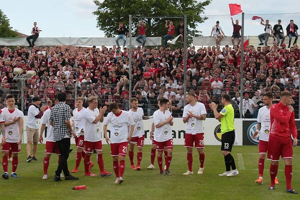 Der FCK spielt häufig vor vollen Gäste-Bereichen.