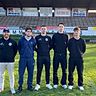 Mit FCE-Sportvorstand Marius Kasten (links) zeigen sich (v.l.n.r.) Amro Al Absi, Alexander Buschmann, Mike Romme, Jaspar Stolz. Es fehlt Alessandro Westhäusser