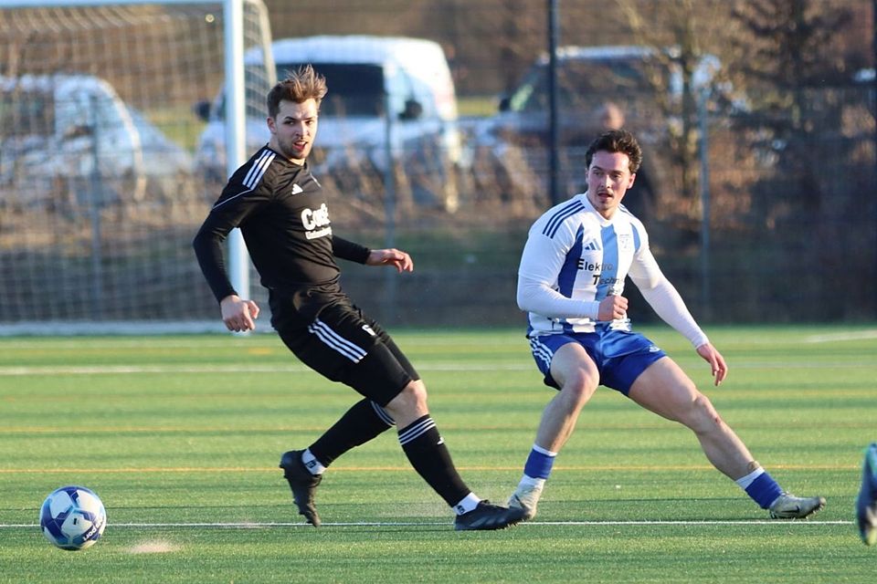 Jonas Flatten (li.) ist nicht mehr Trainer des VfL Sindorf.