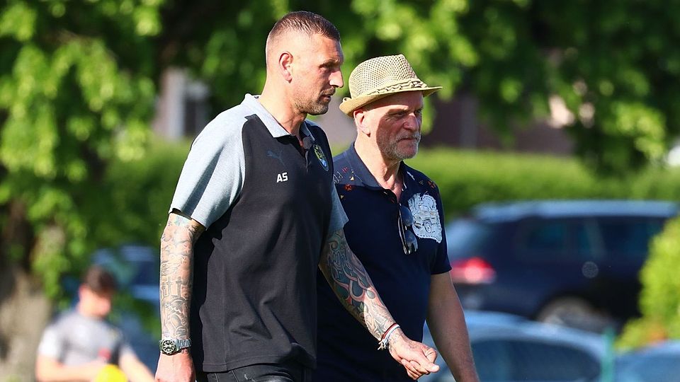 Waren schon bei der SpVgg SV Weiden ein eingespieltes Team und sind es auch beim FC Amberg: Trainer Andreas Scheler (l.) und Manager Hannes Beer.