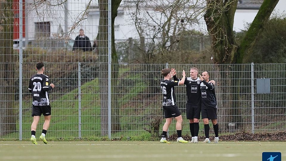 Trotz doppeltem Rückstands holt der FC Eddersheim in Baunatal einen Punkt.