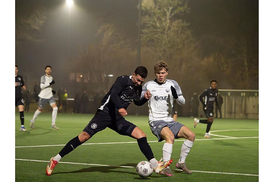 Viel Widerstandskraft bewiesen die Eber um Maximilian Volk (li.) im Nachholspiel gegen Ampfing.