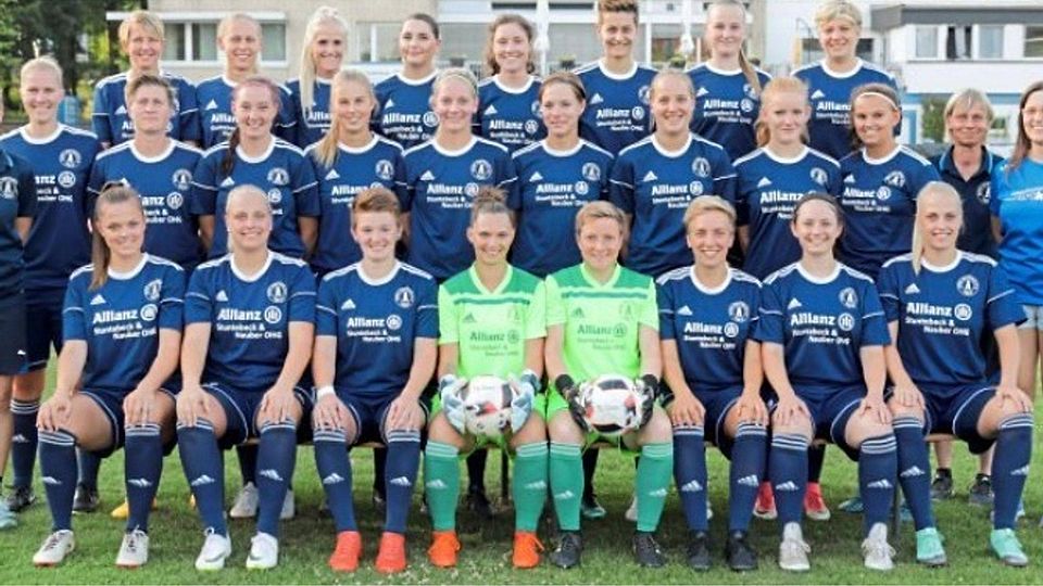 Mit einem großen Kader geht die Frauenmannschaft der TSG Burg Gretesch in die Regionalliga-Saison. Foto: Jörn Martens