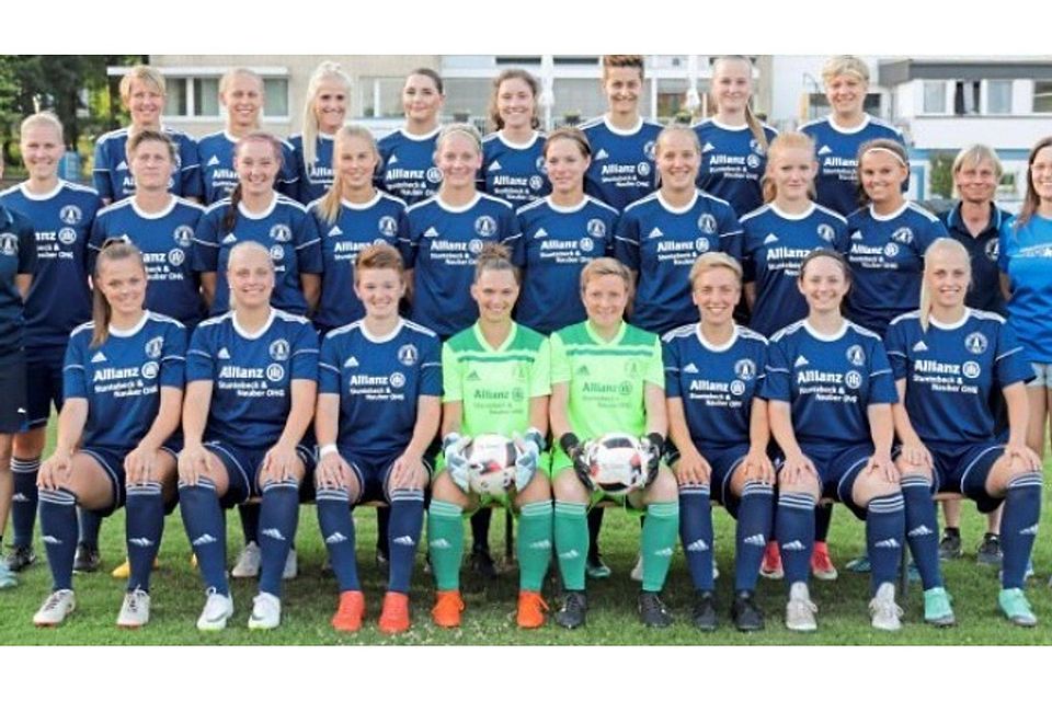 Mit einem großen Kader geht die Frauenmannschaft der TSG Burg Gretesch in die Regionalliga-Saison. Foto: Jörn Martens