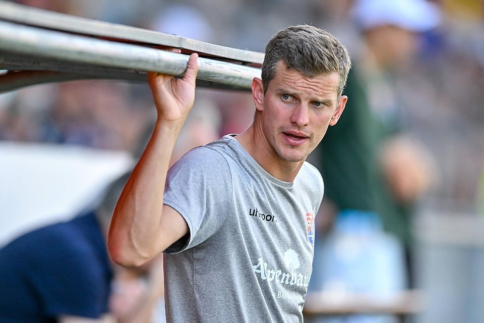 Sven Bender, normalerweise Co-Trainer bei der SpVgg Unterhaching, schlüpfte heute in die Rolle des Cheftrainers.