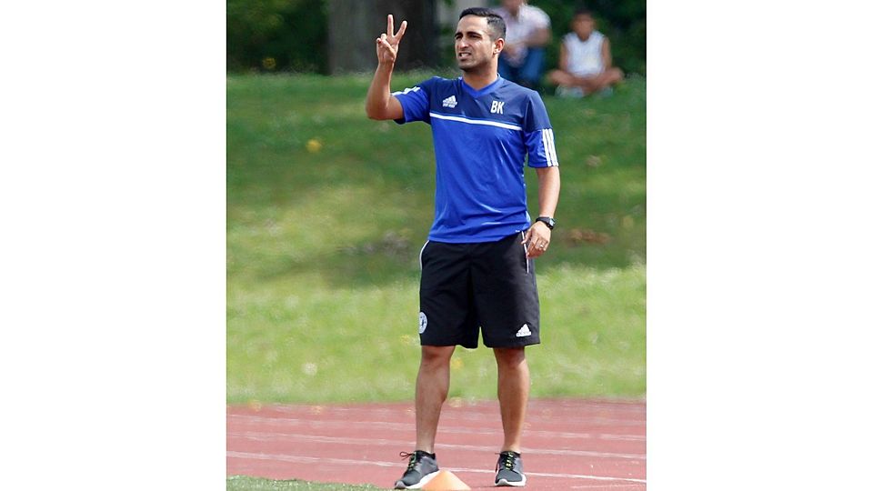 Gonsenheims Coach Babak Keyhanfar zeigt es an: Platz zwei sollte für den SVG drin sein.	Archivfoto: hbz/Timo Schwarz