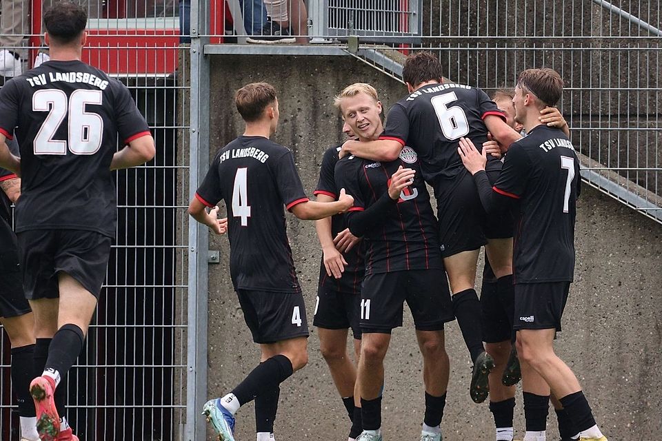 Landsberg zerlegt den FC Ismaning.
