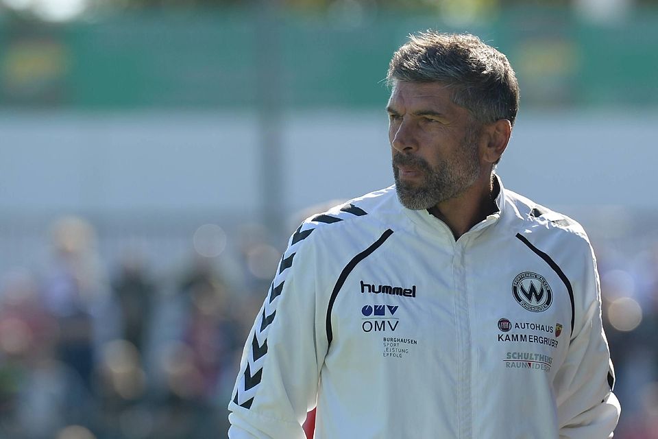 Über 100 Spiele leitete Uwe Wolf bereits als Trainer von Wacker Burghausen.